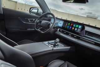 Servisy v poslední době vydělávají hlavně na jednom komponentu. O motor nejde